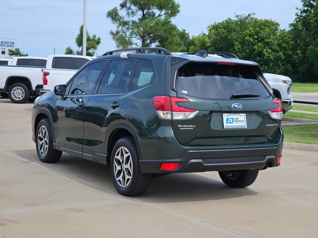 Used 2024 Subaru Forester Premium AWD/4WD image 6