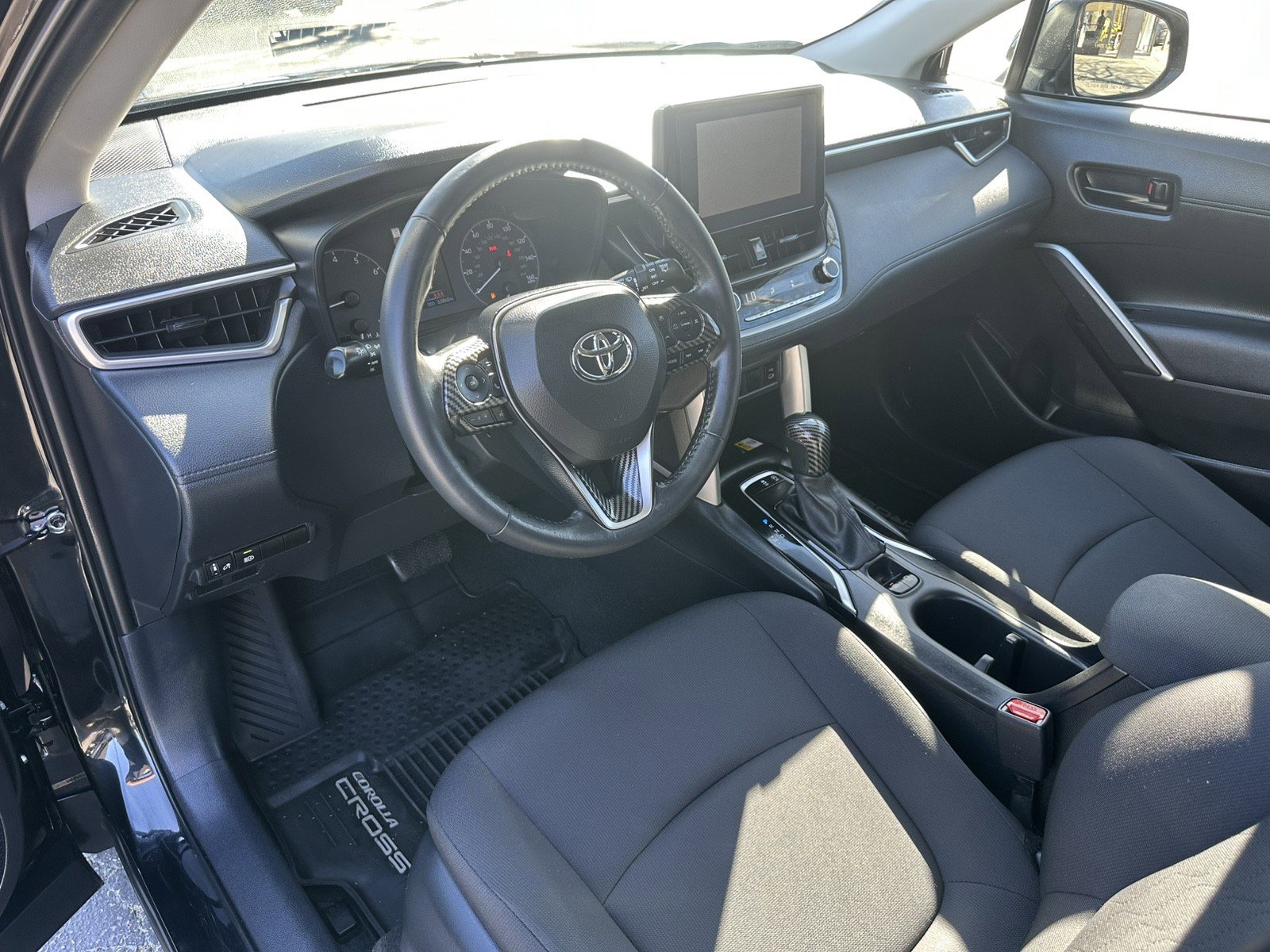 Used 2023 Toyota Corolla Cross LE w/ Moonroof Package AWD/4WD image 20