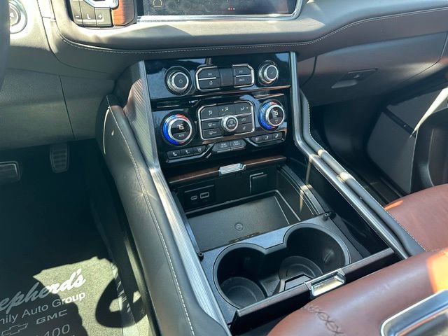 Used 2024 GMC Yukon Denali Ultimate AWD/4WD image 29