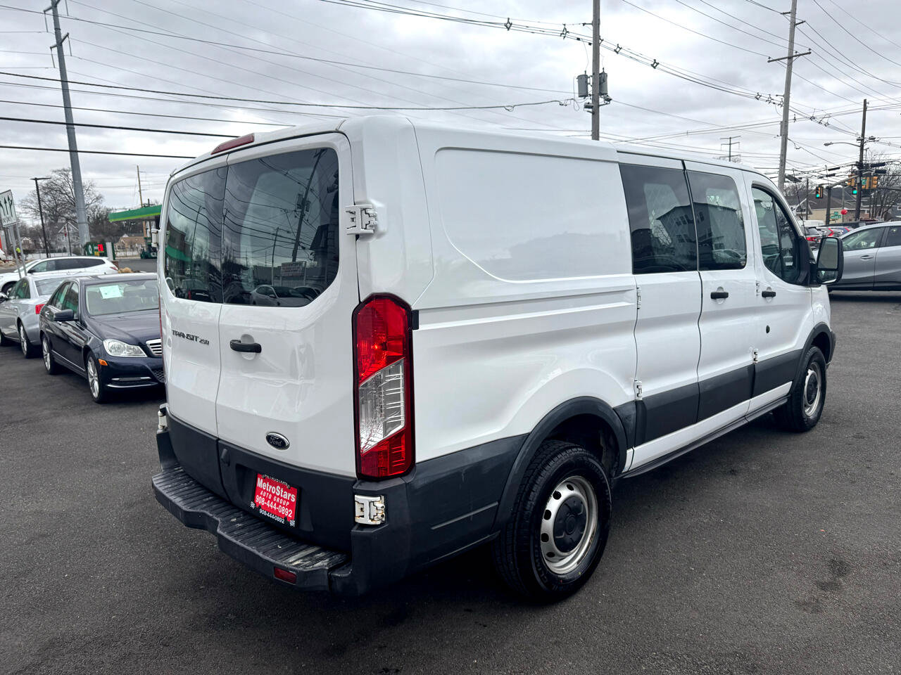 Used 2018 Ford Transit 250 130 Low Roof image 7