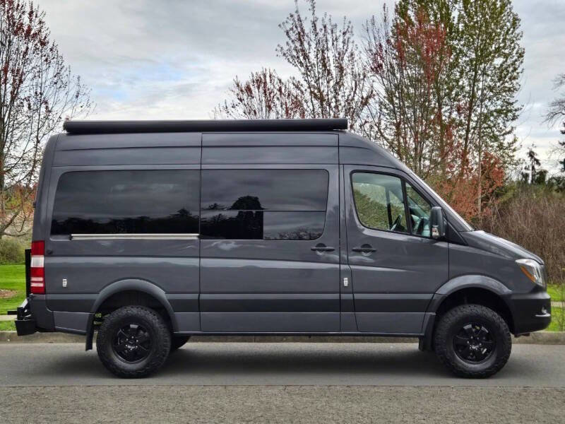 Used 2017 Mercedes-Benz Sprinter 2500 image 11