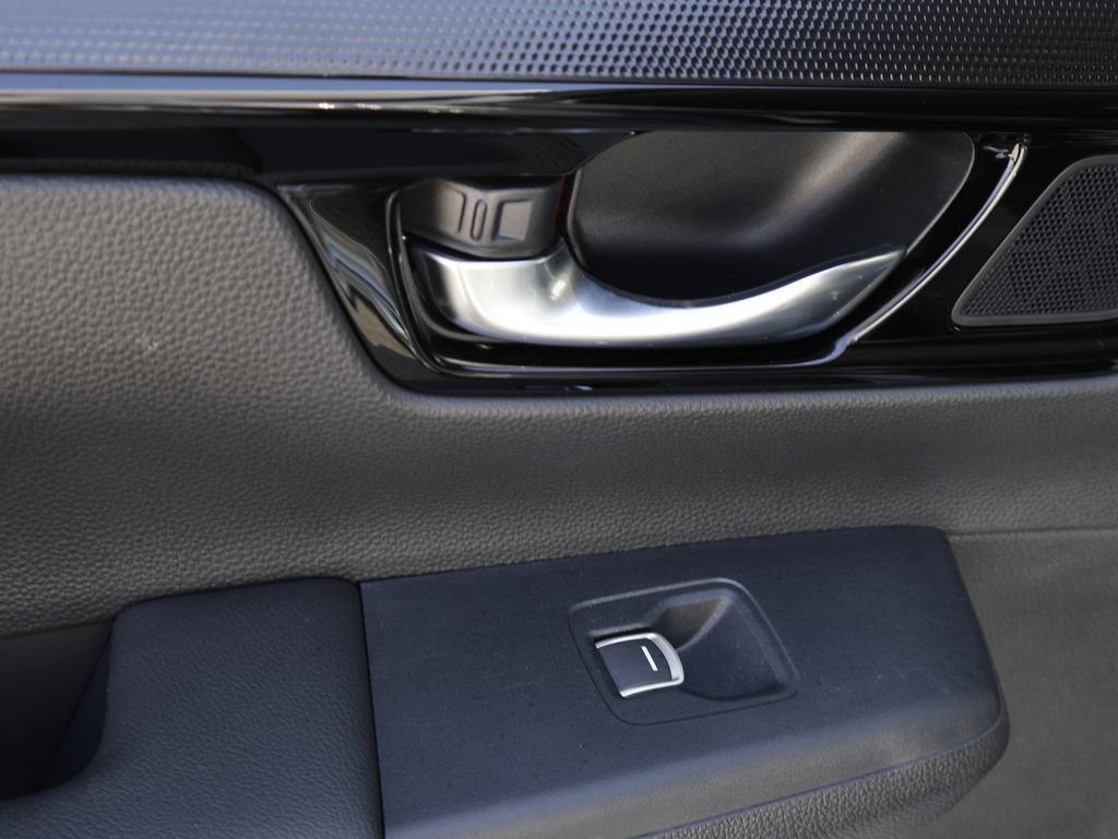 Used 2025 Honda CR-V EX-L image 12