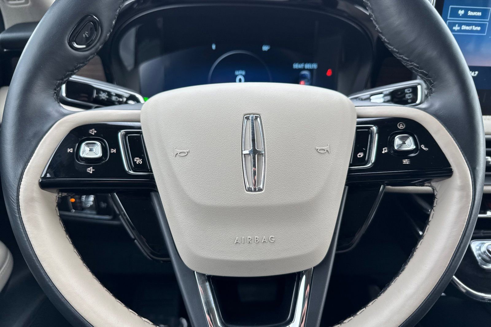 Certified 2025 Lincoln Corsair Grand Touring w/ Equipment Group 301A image 23