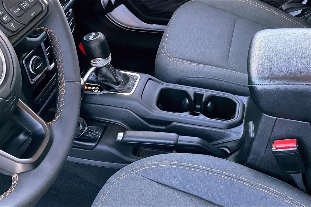 Used 2024 Jeep Wrangler Sport S image 14