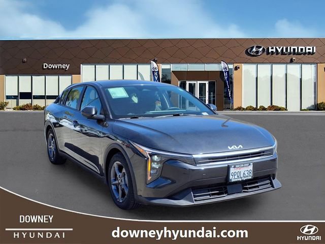 Used 2025 Kia K4 LXS FWD image 3