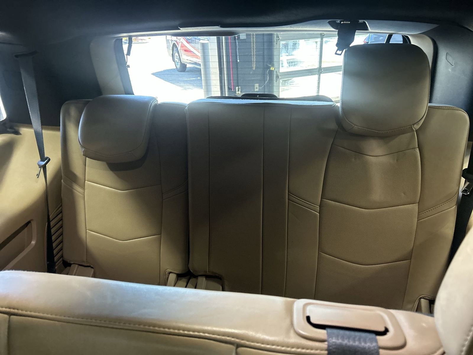 Used 2018 Cadillac Escalade Platinum AWD/4WD image 28