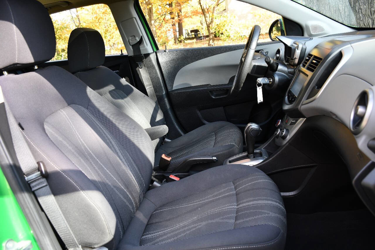 Used 2014 Chevrolet Sonic LT w/ LT Spring Promotional Package image 21