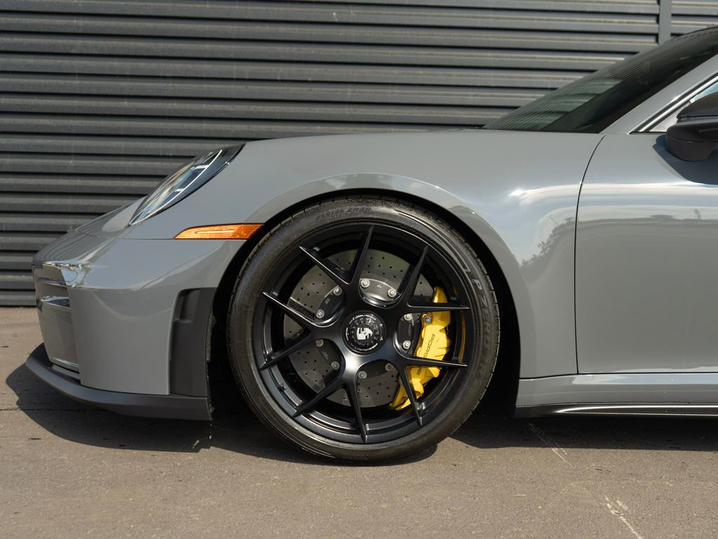 Used 2025 Porsche 911 GT3 image 12