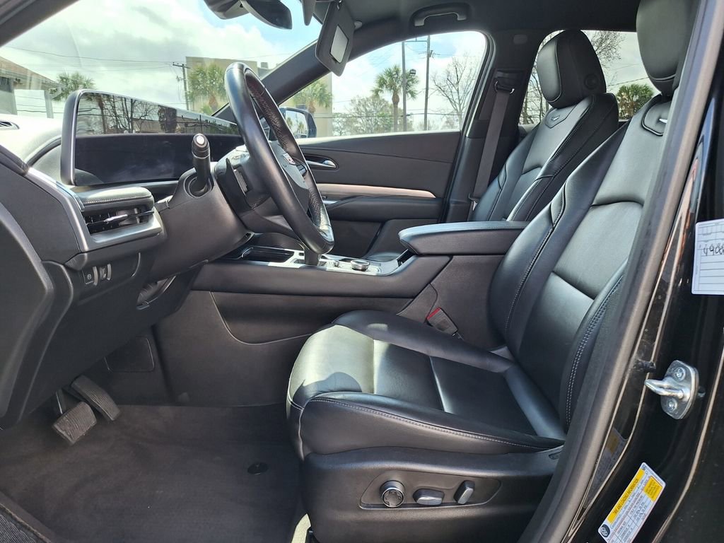 Certified 2024 Cadillac XT4 Premium Luxury image 11