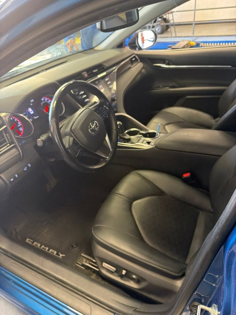 Used 2020 Toyota Camry XSE FWD image 2