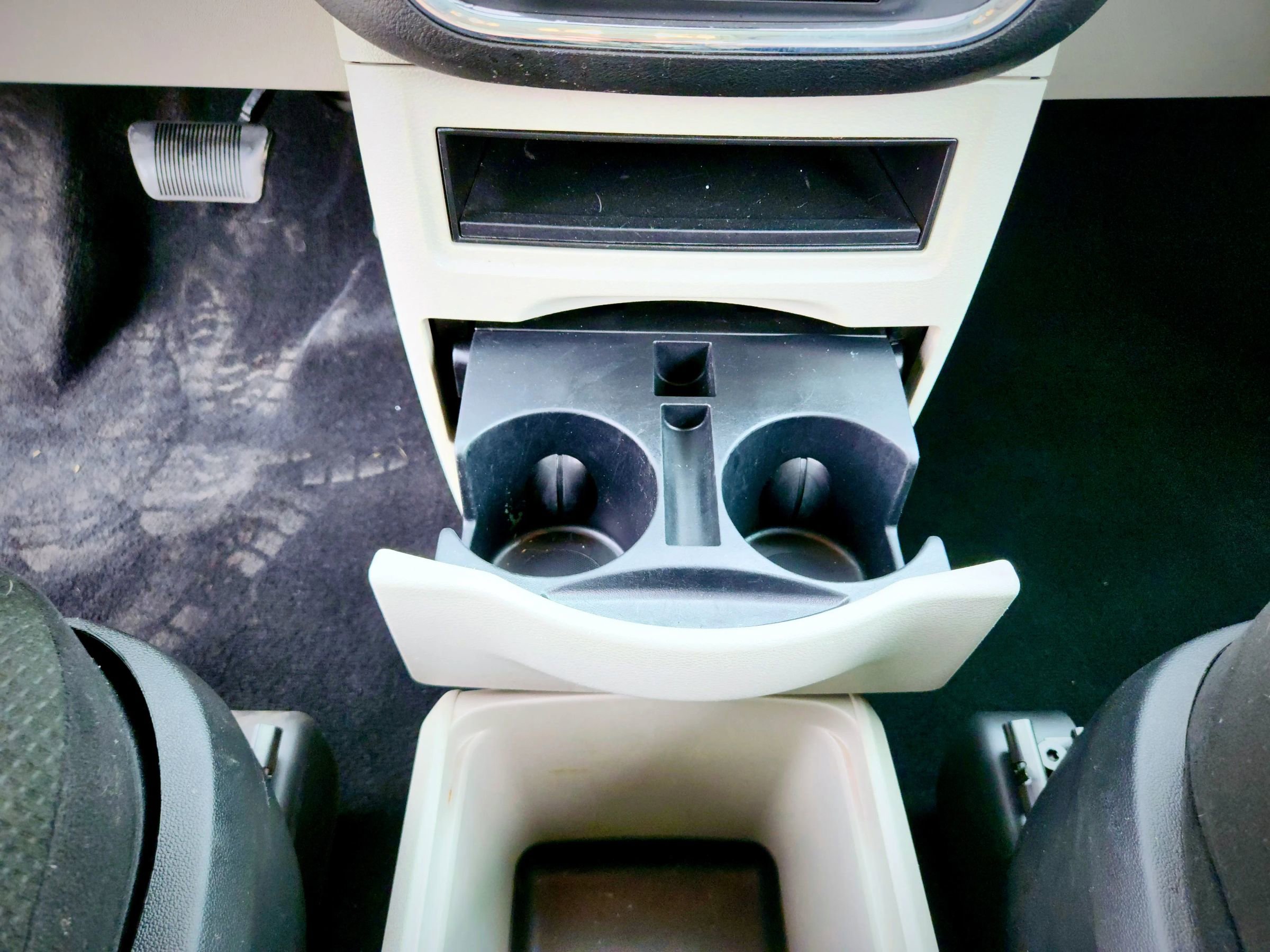 Used 2015 Dodge Grand Caravan SE w/ Quick Order Package 29E SE image 38