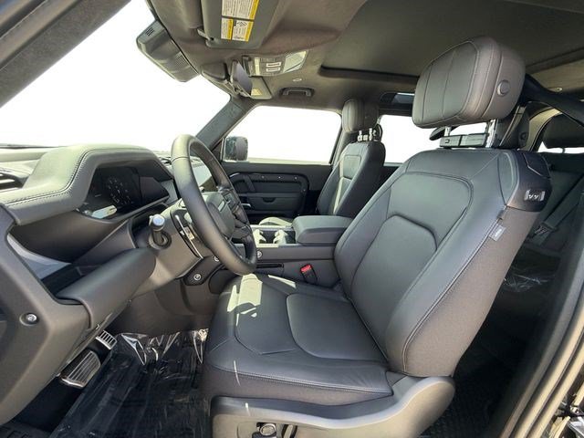 New 2026 Land Rover Defender 90 V8 AWD/4WD image 10