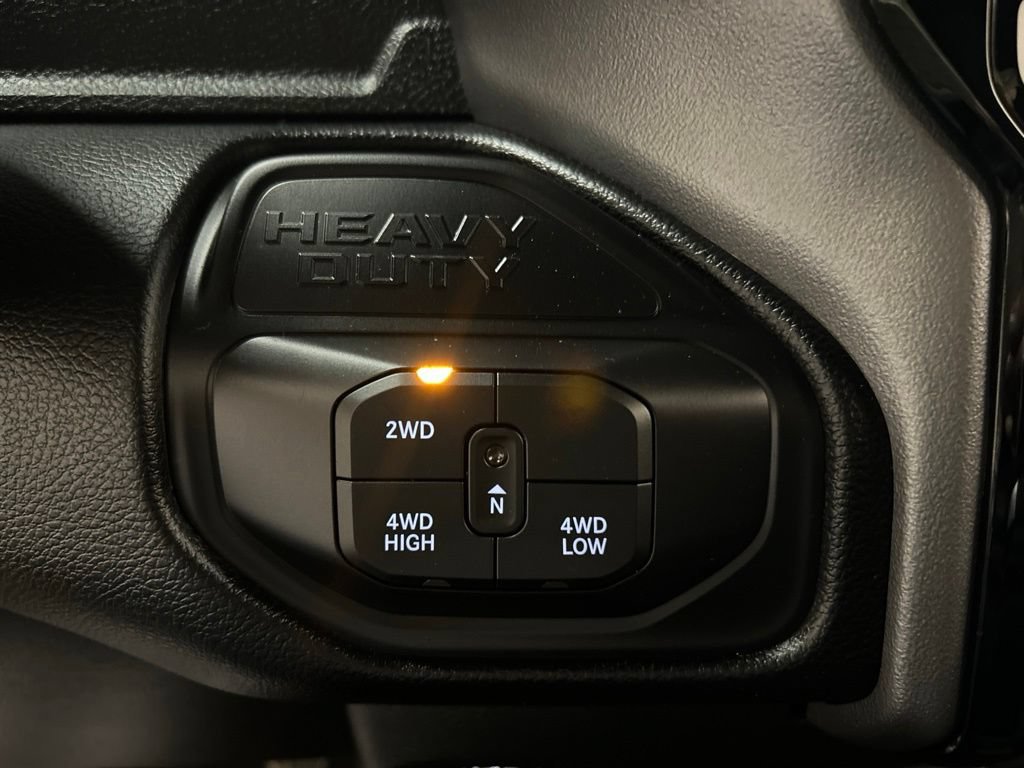 Used 2025 RAM 2500 Big Horn AWD/4WD image 24