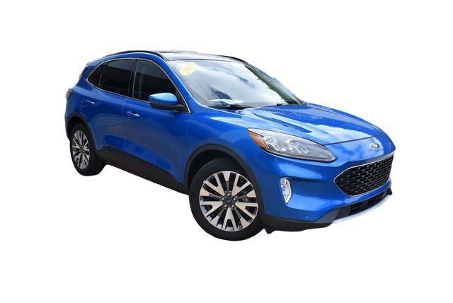 Used 2020 Ford Escape Titanium image 2