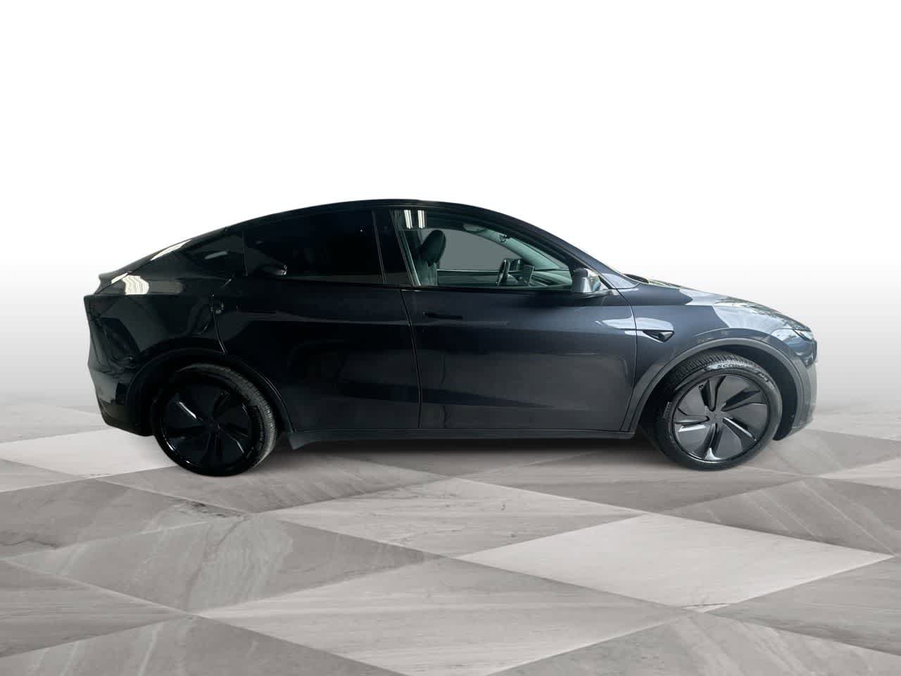 Used 2026 Tesla Model Y AWD image 9