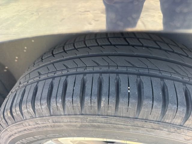 Used 2016 Chevrolet Traverse LT w/ Traveler's Package image 7