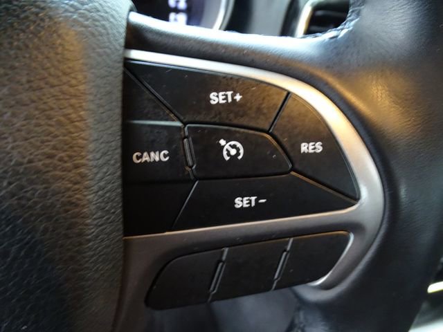 Certified 2022 Jeep Grand Cherokee Laredo X image 8