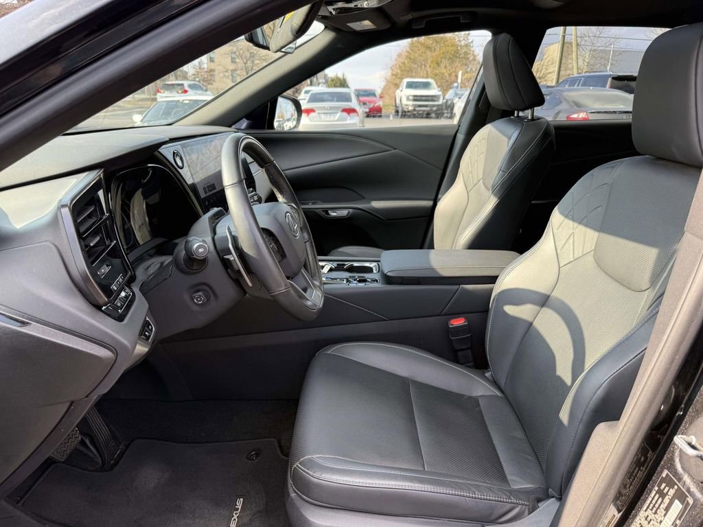 Used 2024 Lexus RX 350h w/ Convenience Package image 14