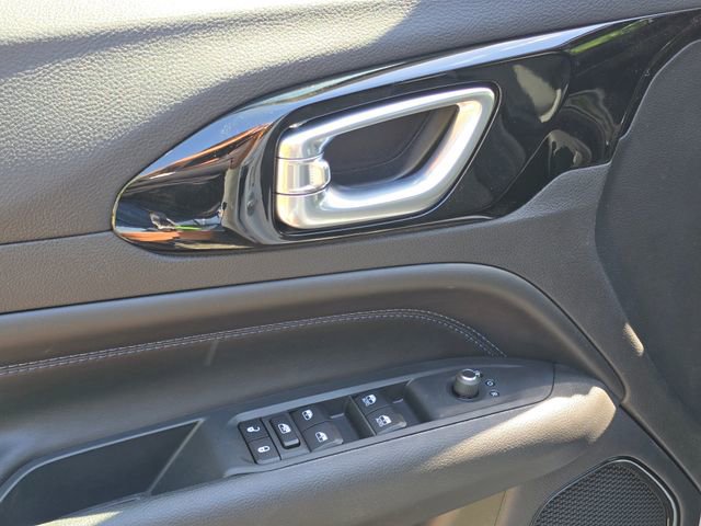 New 2026 Jeep Compass Limited w/ Sun, Sound & Navigation Group AWD/4WD image 36