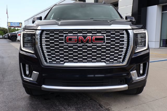 Used 2021 GMC Yukon Denali AWD/4WD image 2