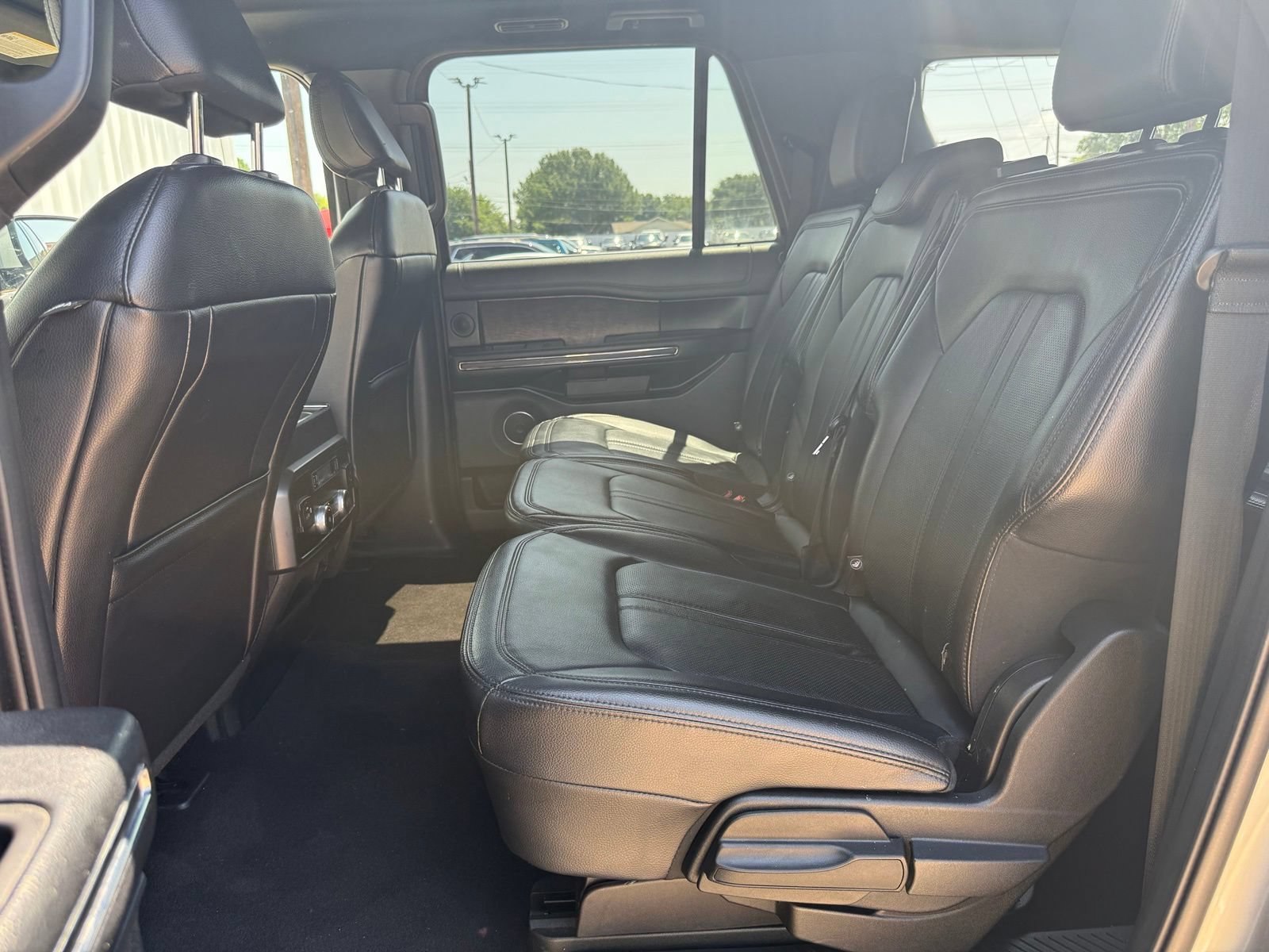Used 2021 Ford Expedition Max Limited RWD image 22