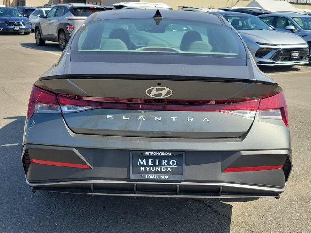 New 2026 Hyundai Elantra Sport FWD image 33