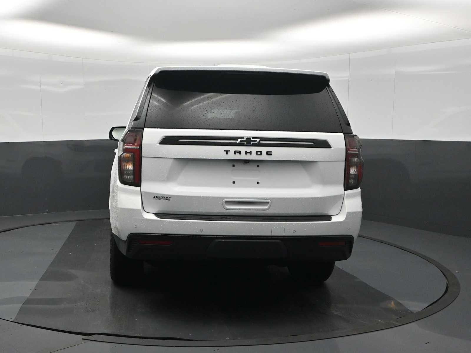 Used 2023 Chevrolet Tahoe Z71 w/ Luxury Package AWD/4WD image 7