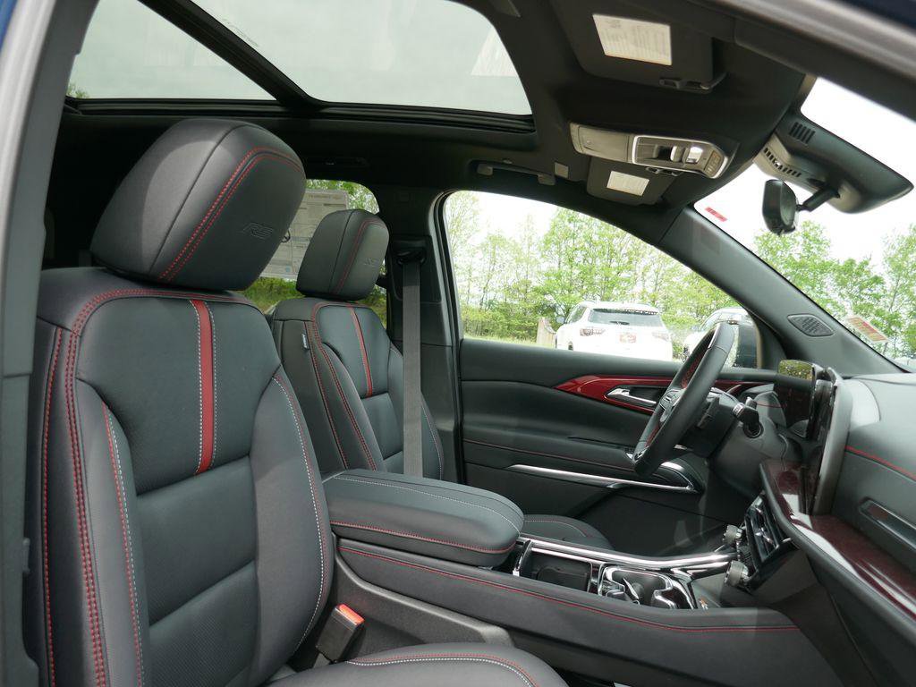 New 2026 Chevrolet Traverse RS AWD/4WD image 9