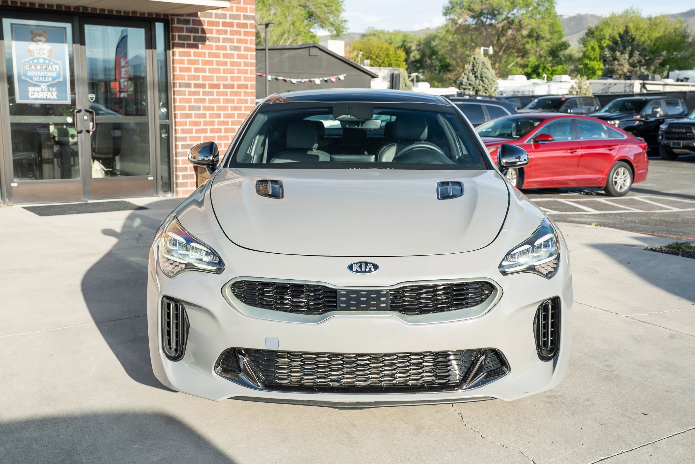 Used 2022 Kia Stinger GT1 RWD image 2