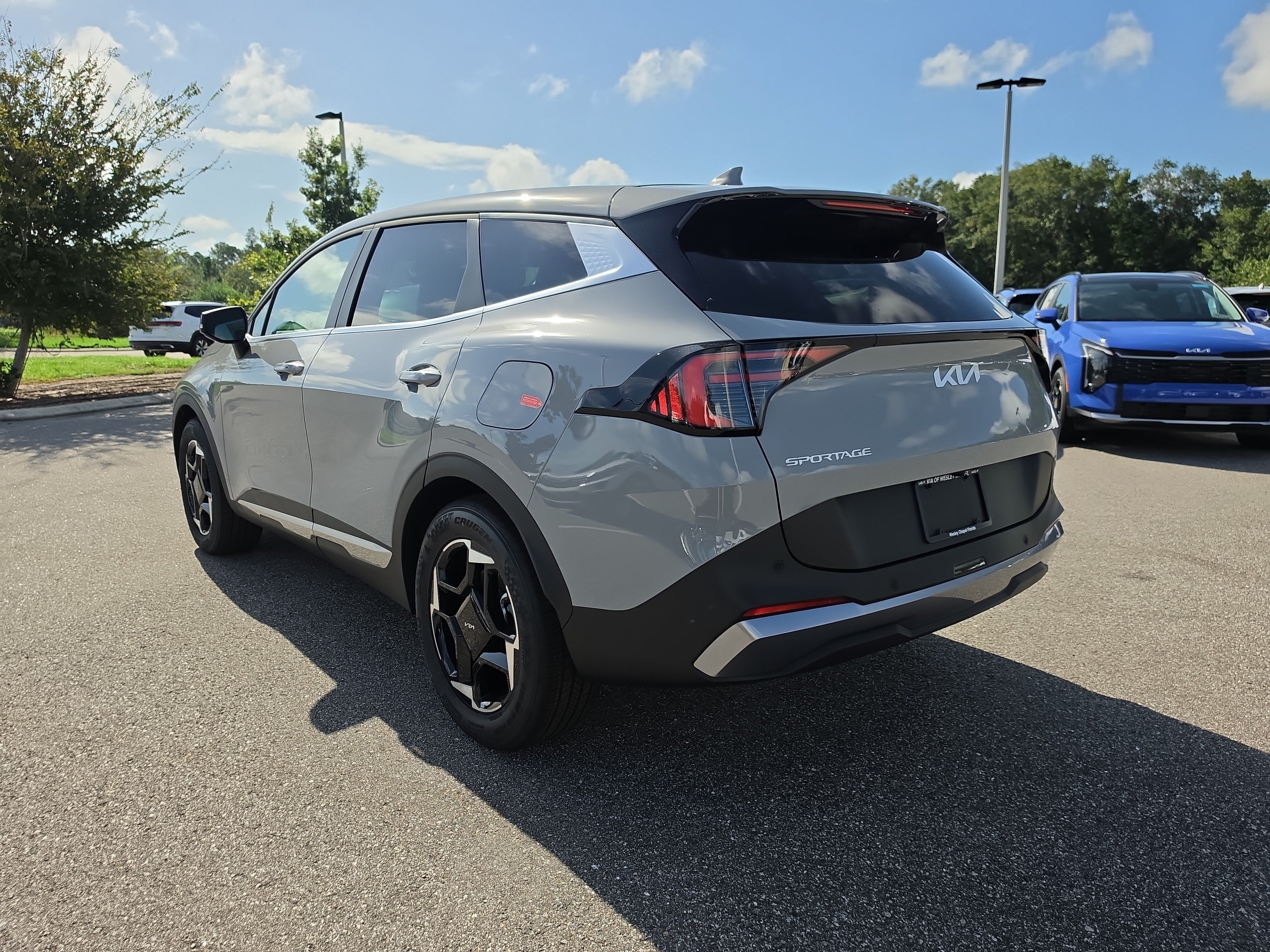 New 2027 Kia Sportage EX FWD image 6