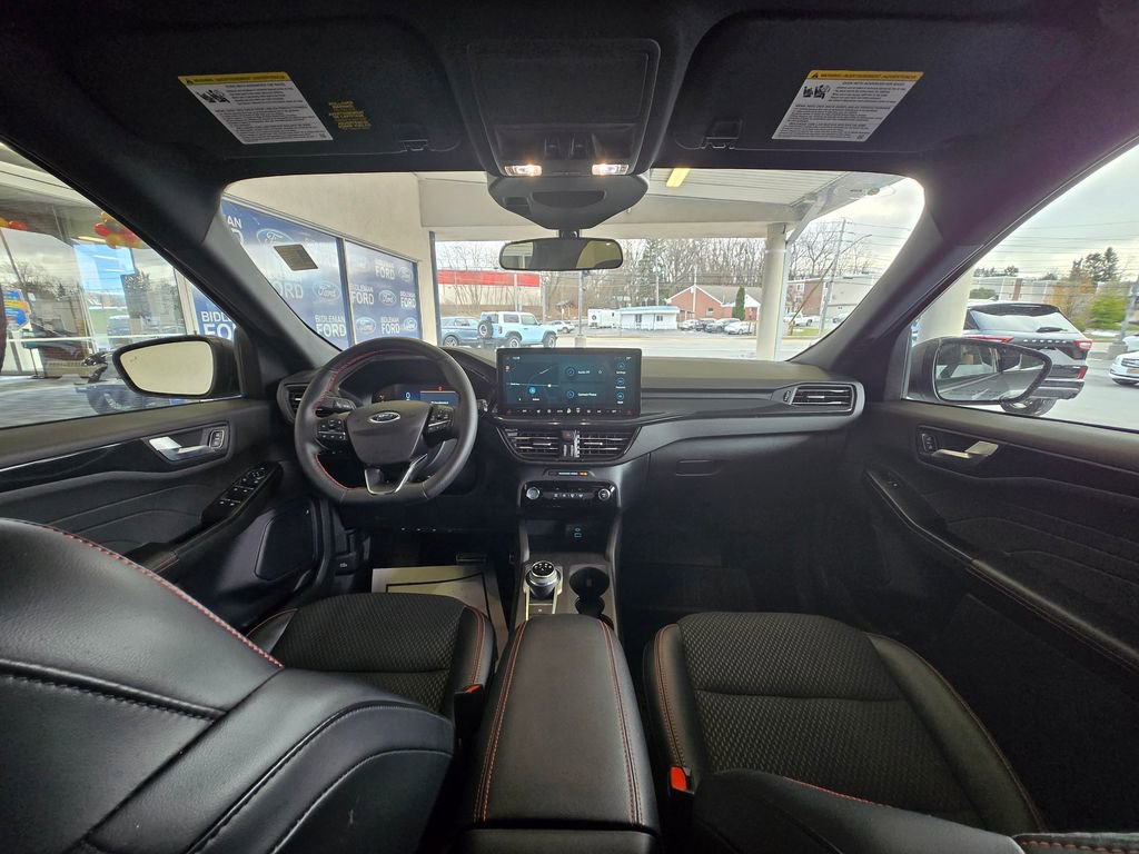 Used 2023 Ford Escape ST-Line w/ Tech Pack #1 image 25