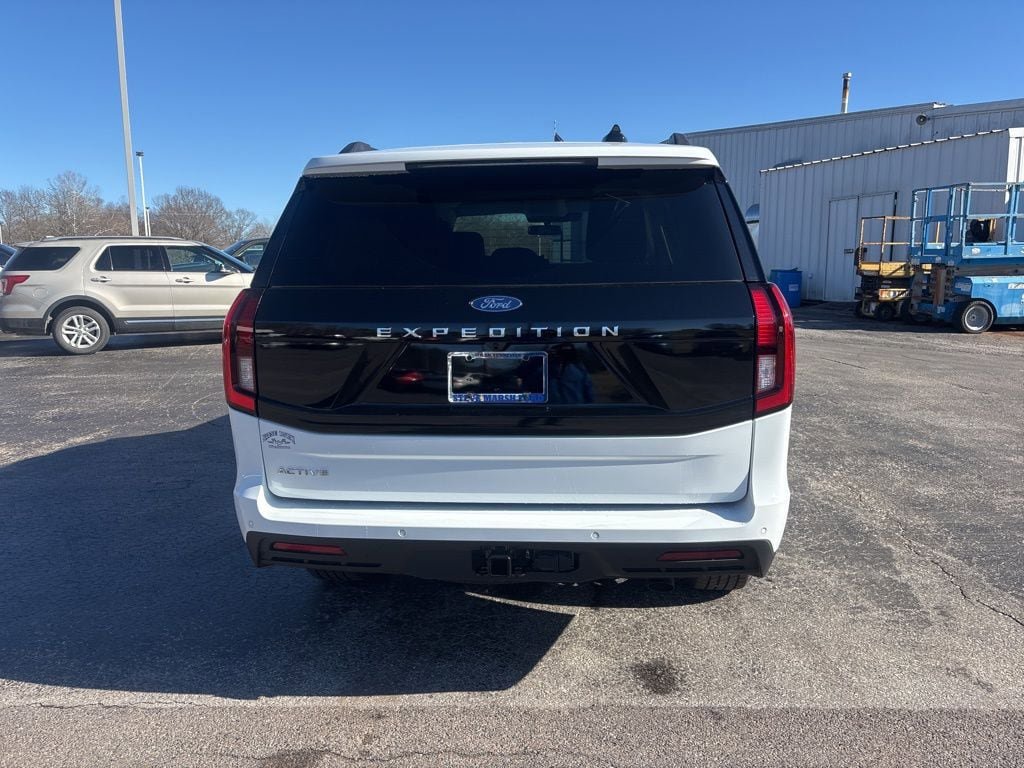 New 2026 Ford Expedition Active image 13