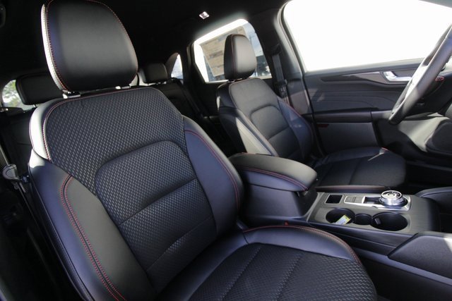 New 2026 Ford Escape ST-Line Select image 32