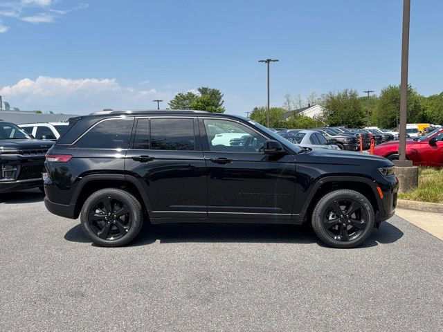 New 2026 Jeep Grand Cherokee Limited AWD/4WD image 7