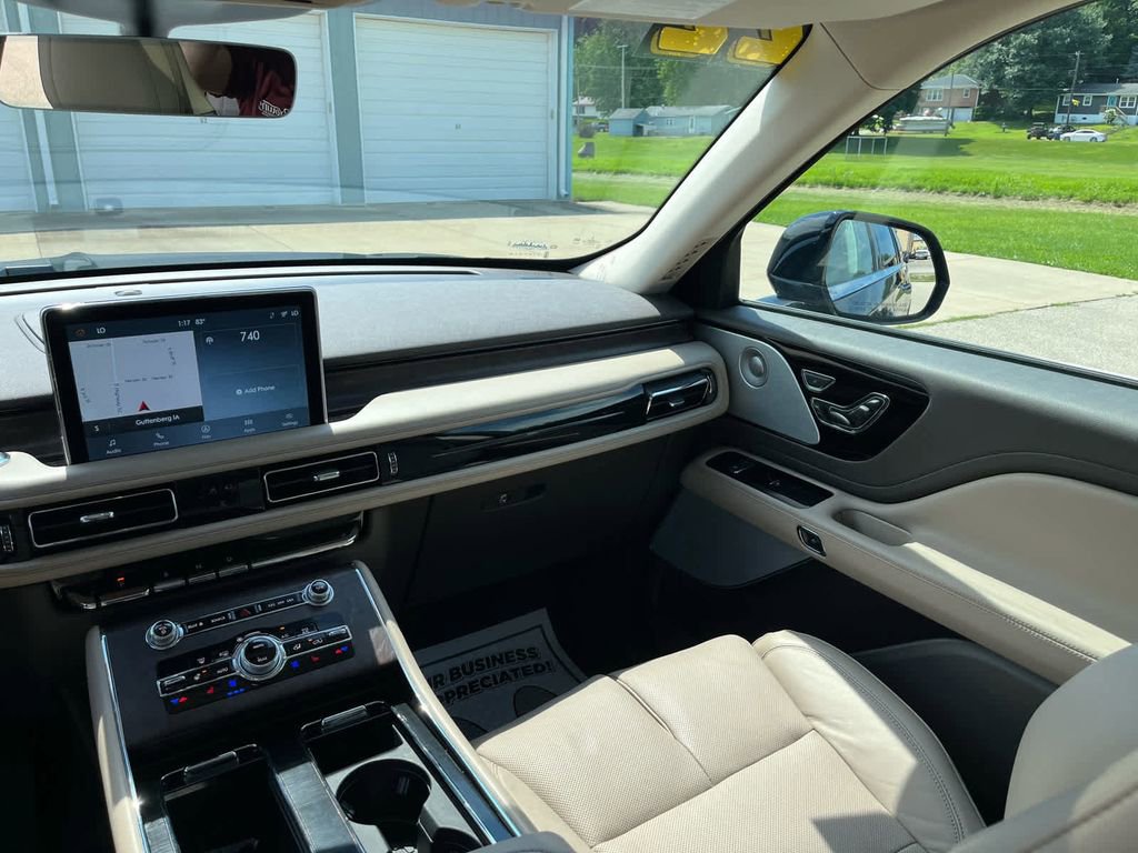 Used 2022 Lincoln Aviator Reserve w/ Equipment Group 201A image 26