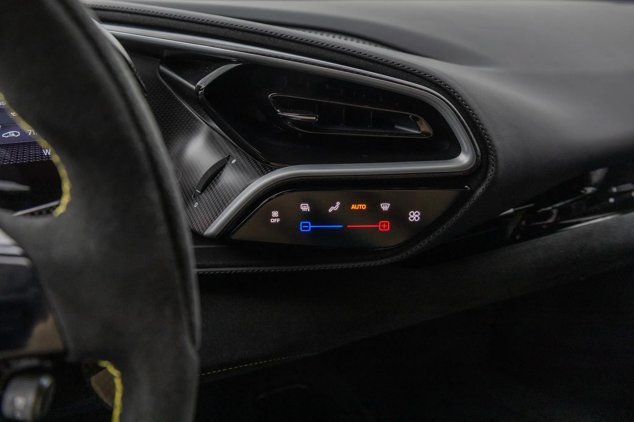 Used 2025 Ferrari 296 GTB RWD image 46