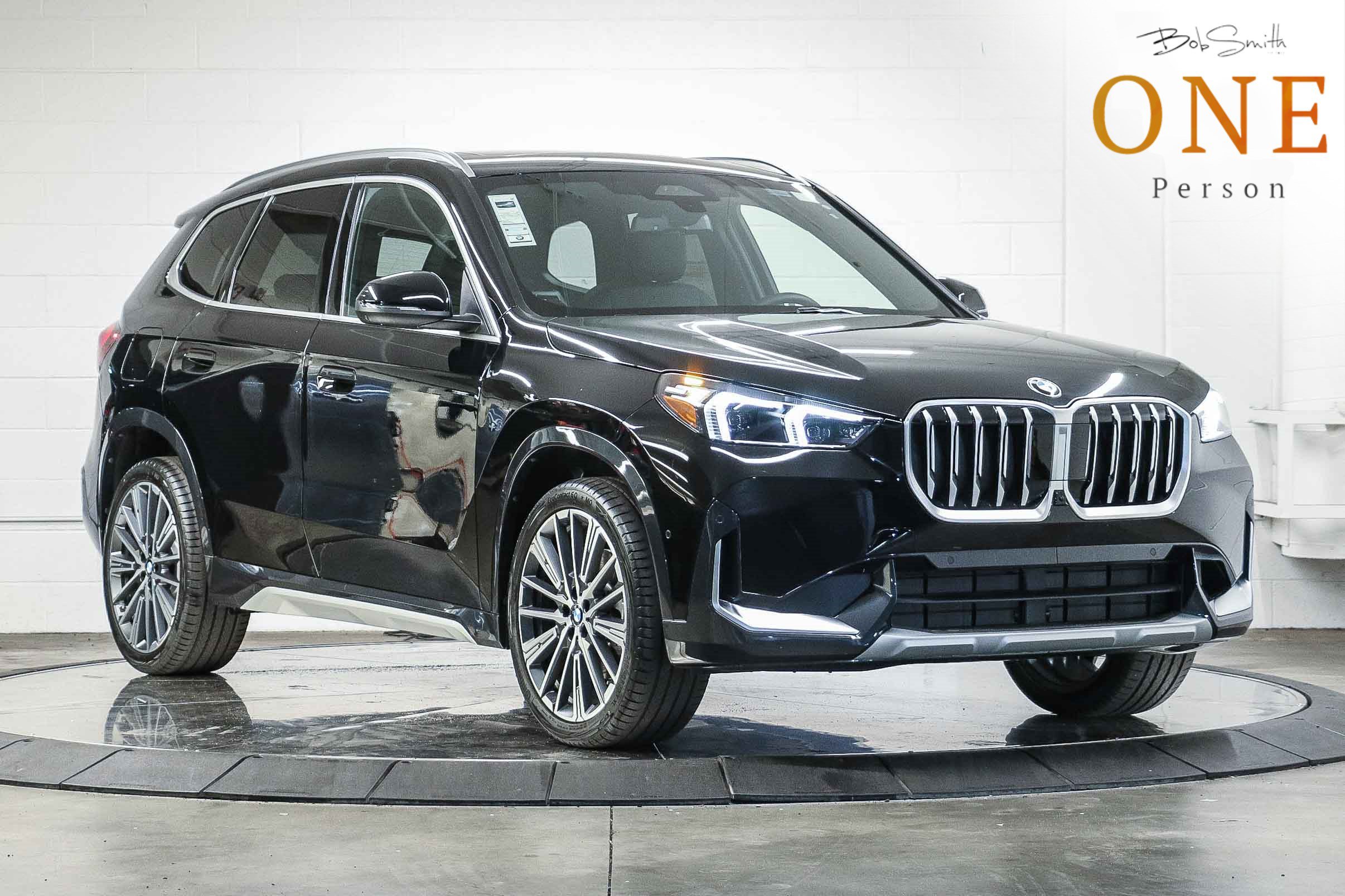 New 2026 BMW X1 xDrive28i w/ Technology Package AWD/4WD image 1