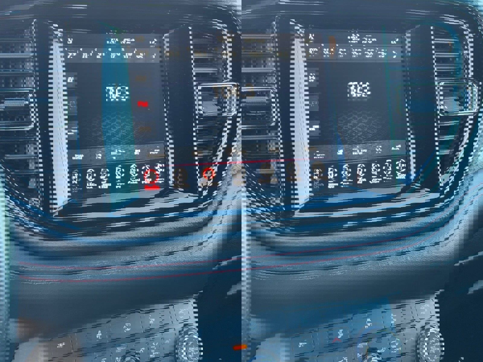 Used 2023 Dodge Durango GT image 24