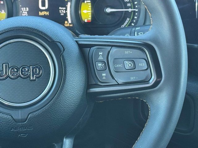 Used 2024 Jeep Wrangler Unlimited image 23