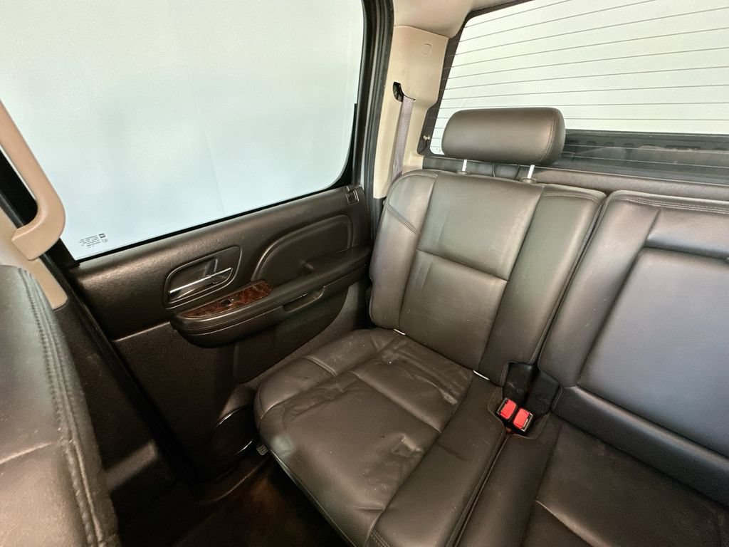 Used 2013 GMC Sierra 2500 Denali w/ Suspension Package, Off-Road AWD/4WD image 7