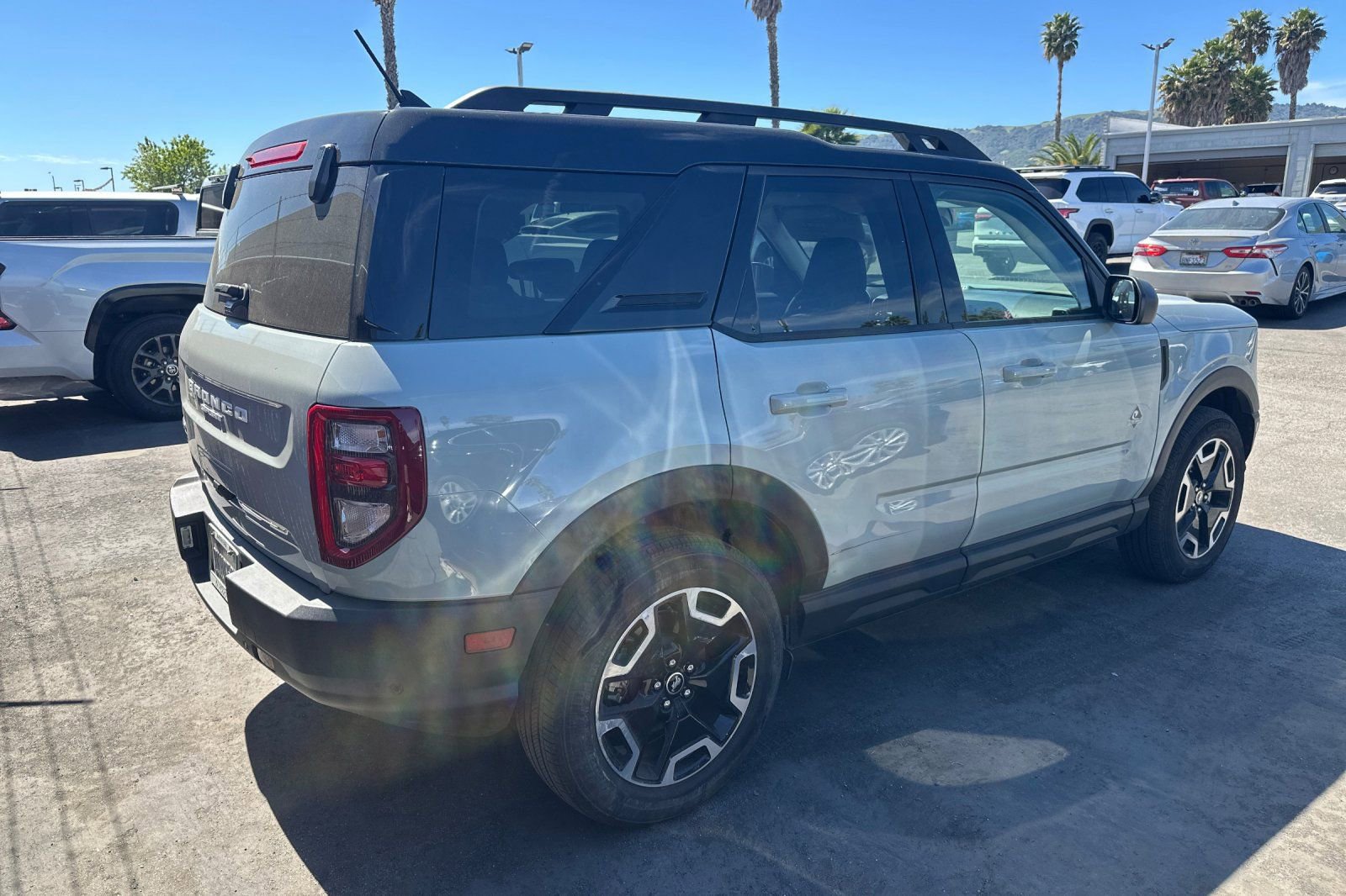 Used 2024 Ford Bronco Sport Outer Banks w/ Tech Package image 3