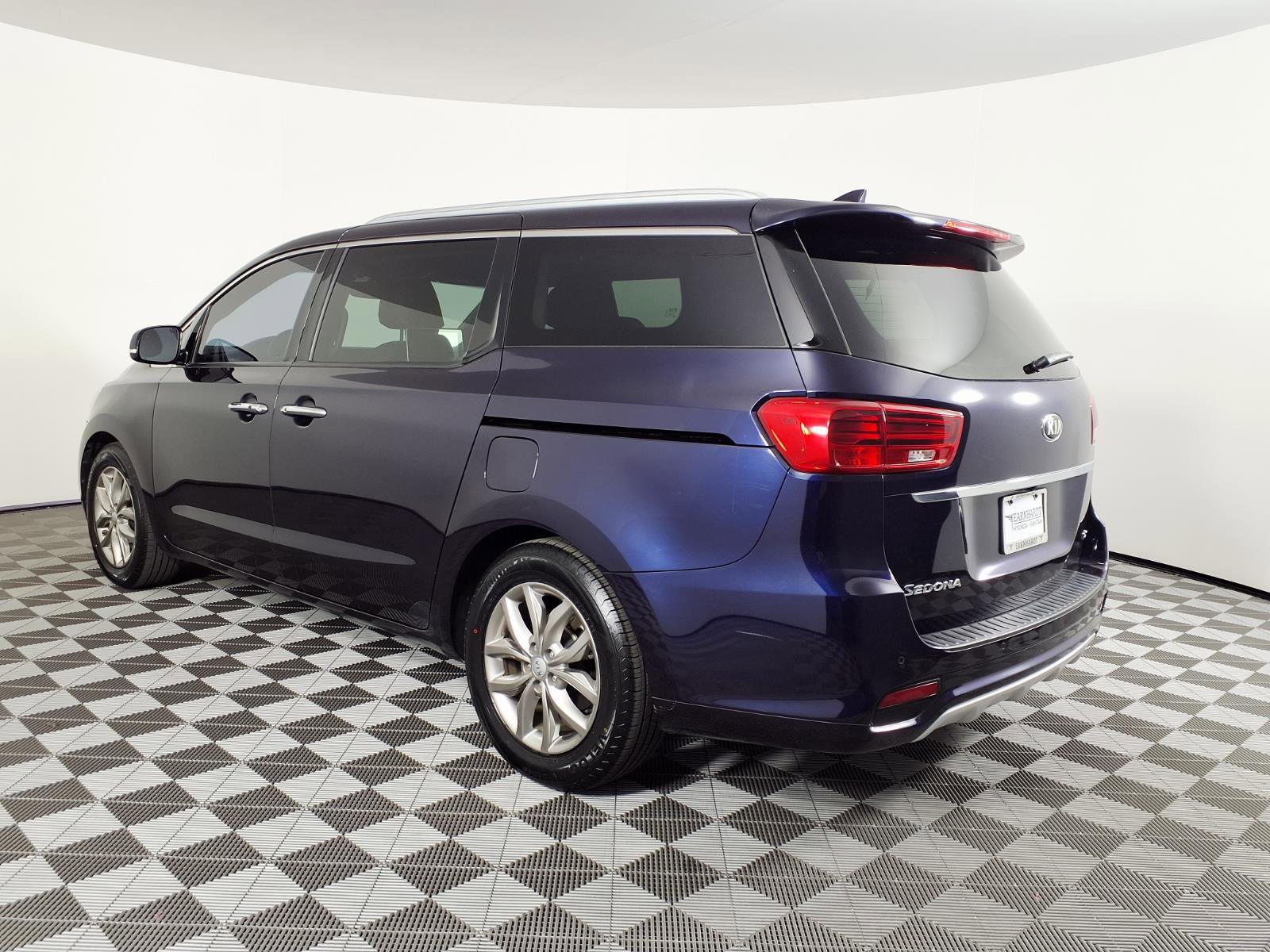 Used 2021 Kia Sedona EX w/ EX Premium Package FWD image 6