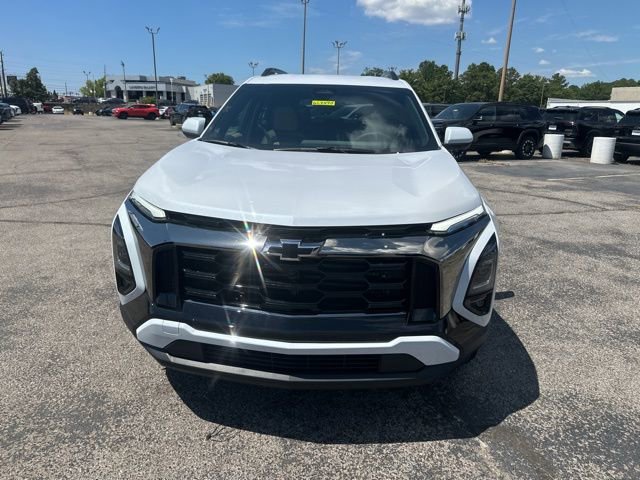 New 2026 Chevrolet Equinox ACTIV w/ Convenience Package III image 8