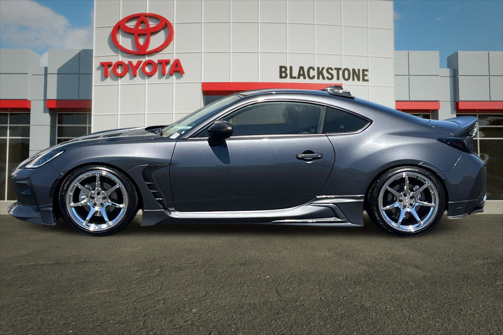 Used 2025 Toyota GR86 Premium w/ ALL Weather Mat Package (TMS) RWD image 6