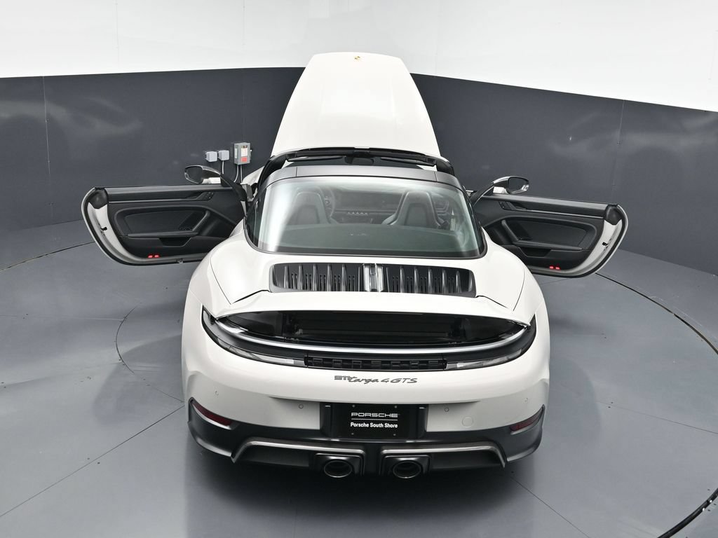 Certified 2026 Porsche 911 Targa 4 GTS AWD/4WD image 30