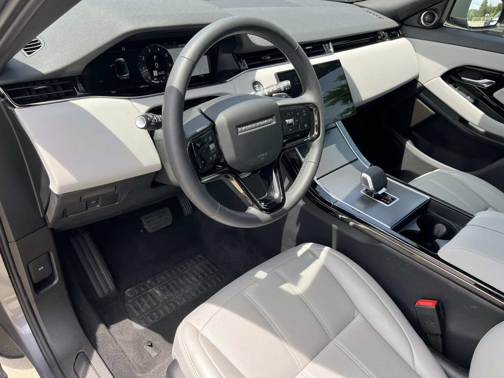 New 2026 Land Rover Range Rover Evoque S AWD/4WD image 11
