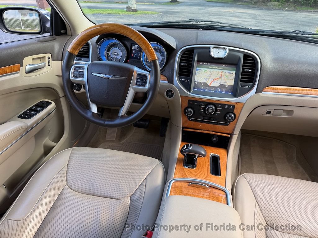 Used 2013 Chrysler 300 C RWD image 7