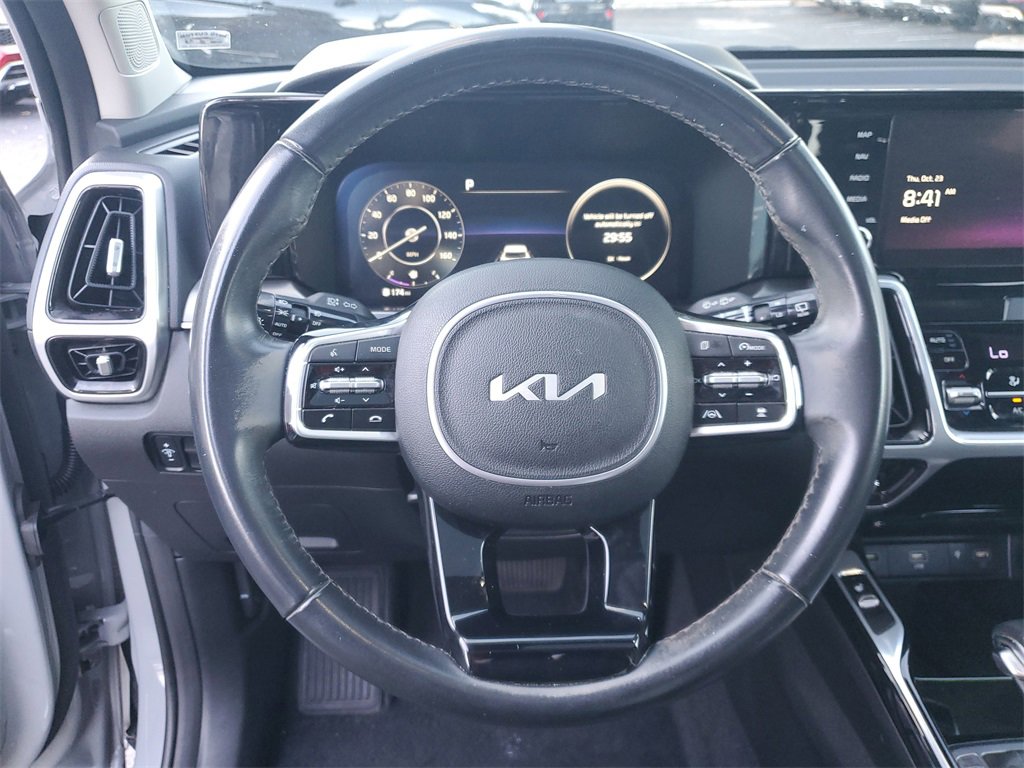 Certified 2023 Kia Sorento SX image 19