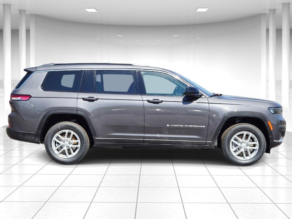 New 2026 Jeep Grand Cherokee L 4WD image 2