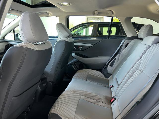 Used 2020 Subaru Outback Premium w/ Popular Package #1 AWD/4WD image 13